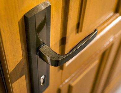 聂荣24小时上门开锁公司